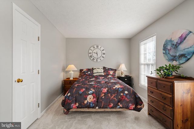 8510 CLEARRIDGE LN, Manassas, VA 20110