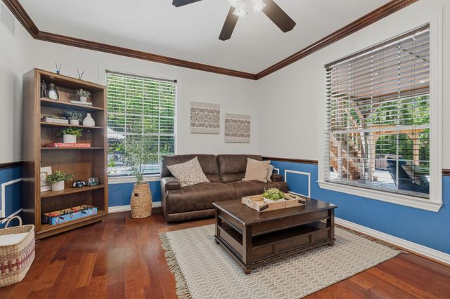 39 Creek Forest Lane, Conroe, TX 77384