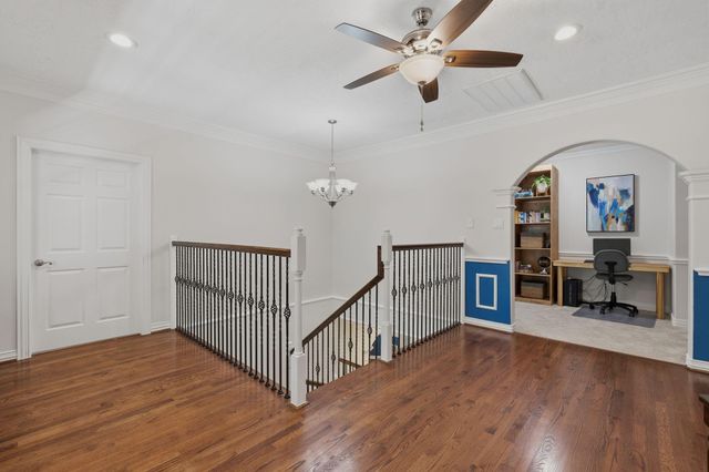 39 Creek Forest Lane, Conroe, TX 77384