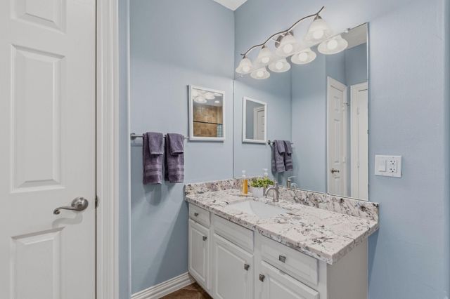 39 Creek Forest Lane, Conroe, TX 77384