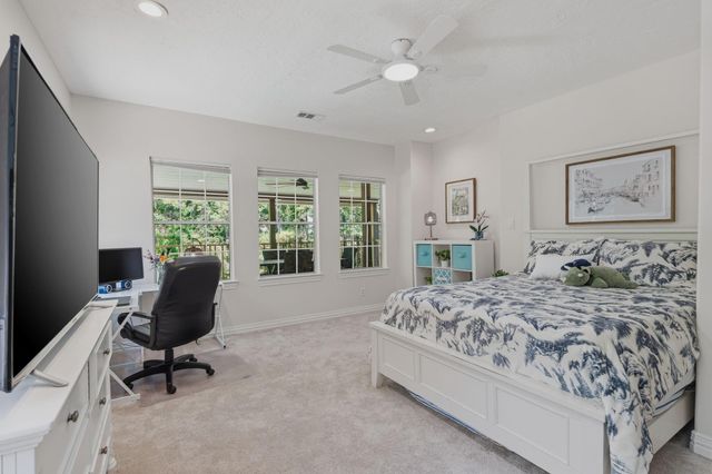 39 Creek Forest Lane, Conroe, TX 77384