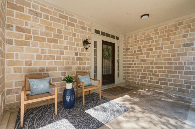 39 Creek Forest Lane, Conroe, TX 77384
