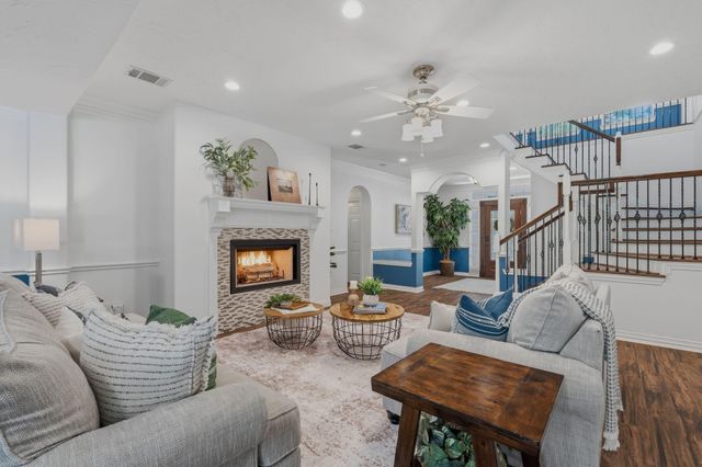 39 Creek Forest Lane, Conroe, TX 77384