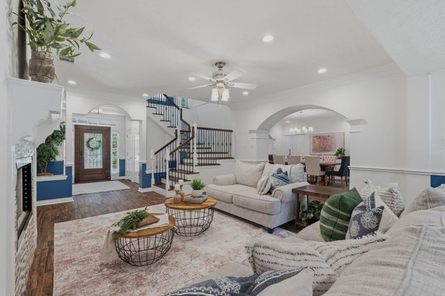 39 Creek Forest Lane, Conroe, TX 77384
