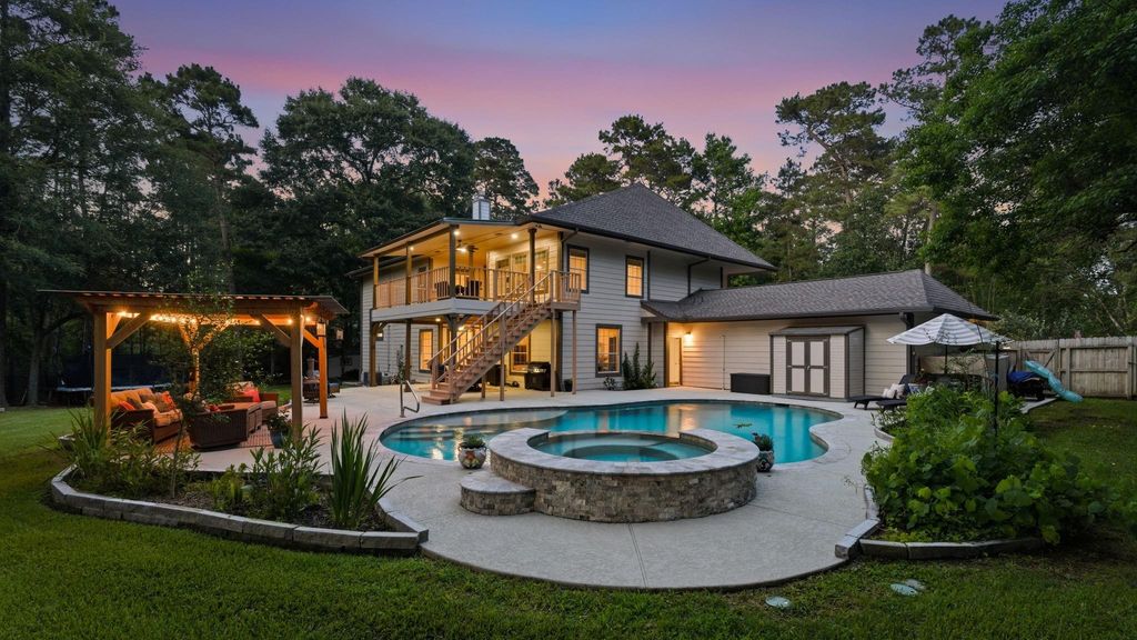 39 Creek Forest Lane, Conroe, TX 77384