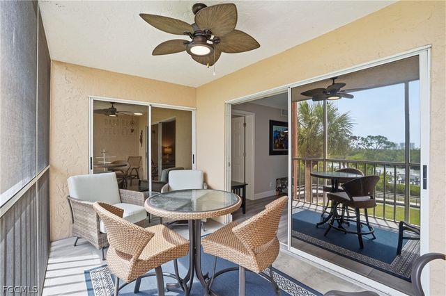 300 Horse Creek DR 307, Naples, FL 34110