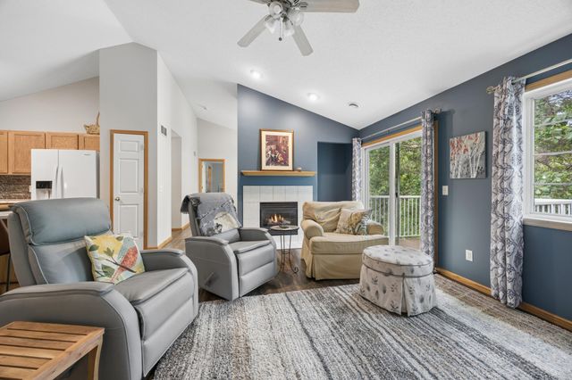 210 Heritage Lane, Circle Pines, MN 55014