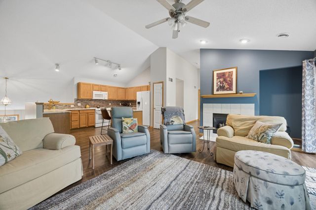 210 Heritage Lane, Circle Pines, MN 55014