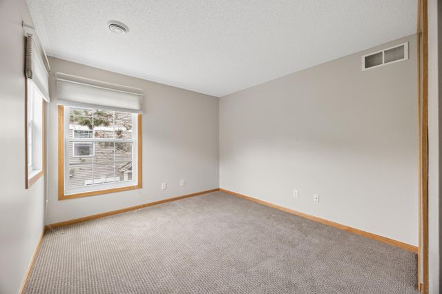 210 Heritage Lane, Circle Pines, MN 55014