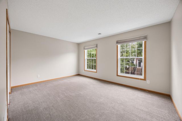 210 Heritage Lane, Circle Pines, MN 55014