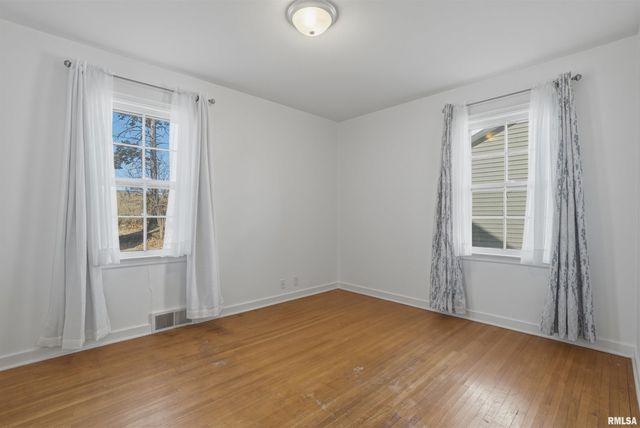 4921 N EVERTS Court, Peoria, IL 61614