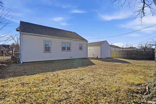 4921 N EVERTS Court, Peoria, IL 61614