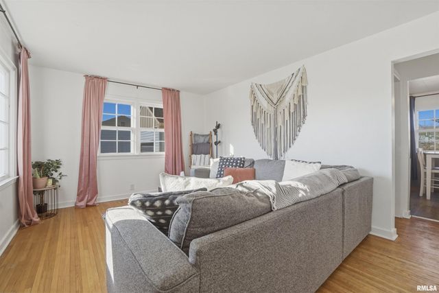 4921 N EVERTS Court, Peoria, IL 61614