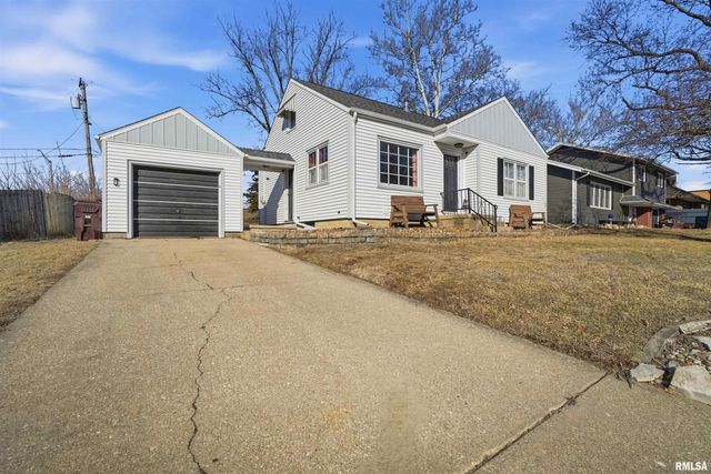 4921 N EVERTS Court, Peoria, IL 61614