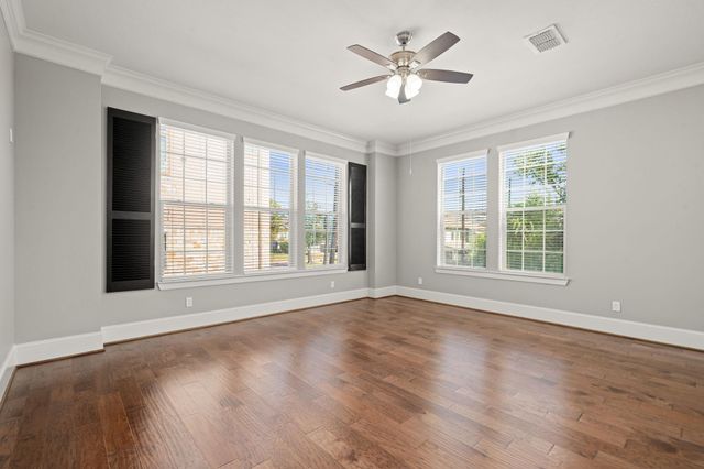 6703 Highclere Manor Lane, Houston, TX 77055