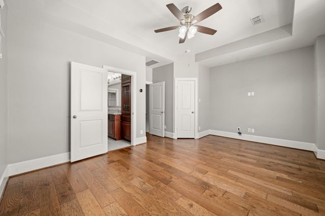 6703 Highclere Manor Lane, Houston, TX 77055