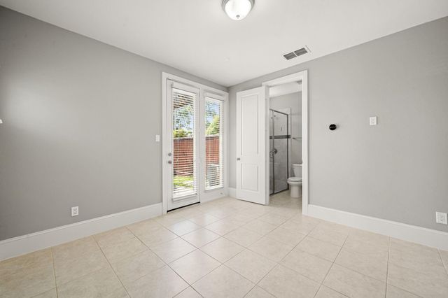 6703 Highclere Manor Lane, Houston, TX 77055