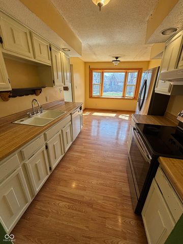 3319 Annally Drive, Carmel, IN 46032