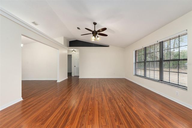 10 PECAN PASS LOOP, Ocala, FL 34472