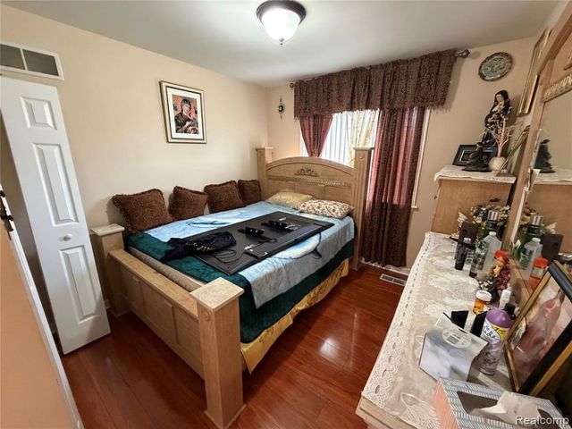 6153 Bianca Court, Sterling Heights, MI 48314