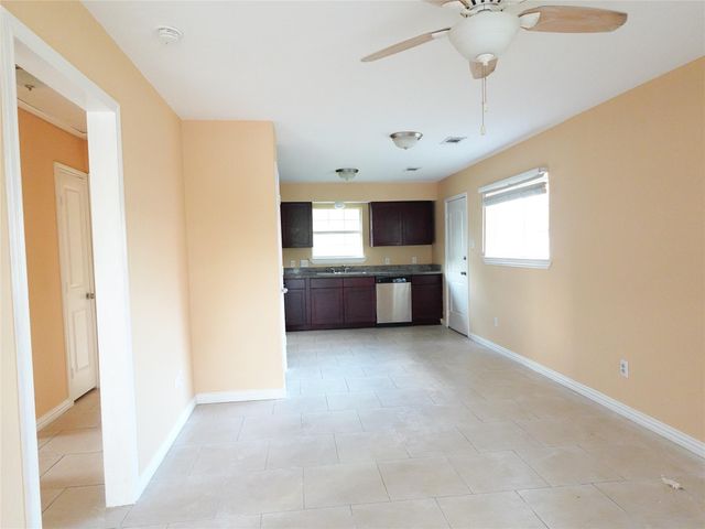 4721 Denmark Street, Houston, TX 77016