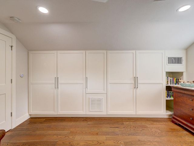 2400 Canterbury ST, Austin, TX 78702