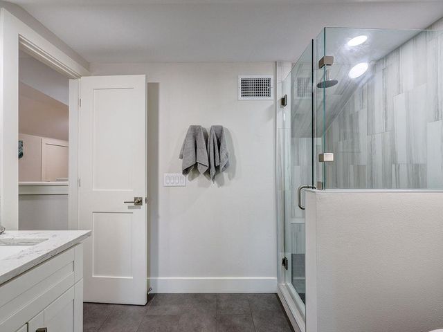2400 Canterbury ST, Austin, TX 78702