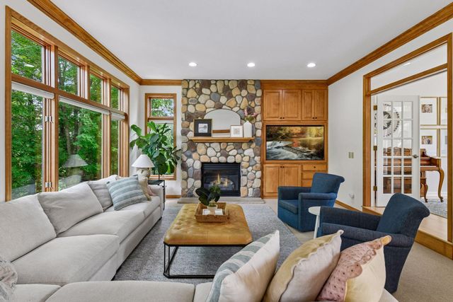 2260 Fieldstone Place, Maple Plain, MN 55359