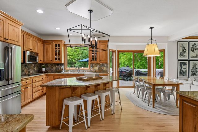 2260 Fieldstone Place, Maple Plain, MN 55359