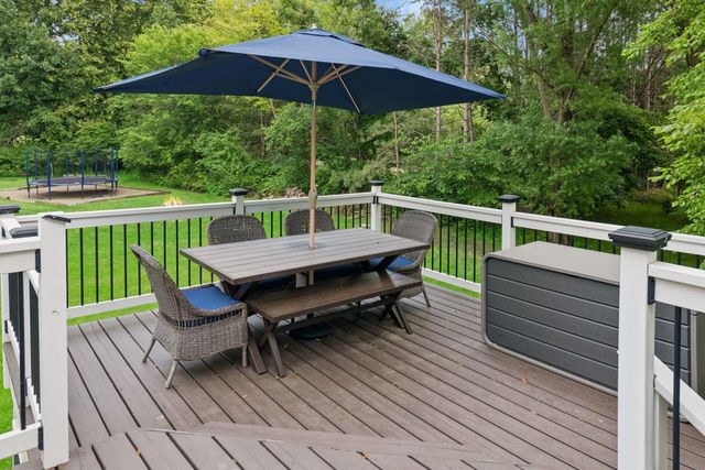 2260 Fieldstone Place, Maple Plain, MN 55359
