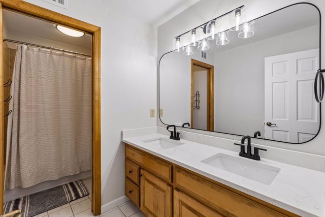 2260 Fieldstone Place, Maple Plain, MN 55359