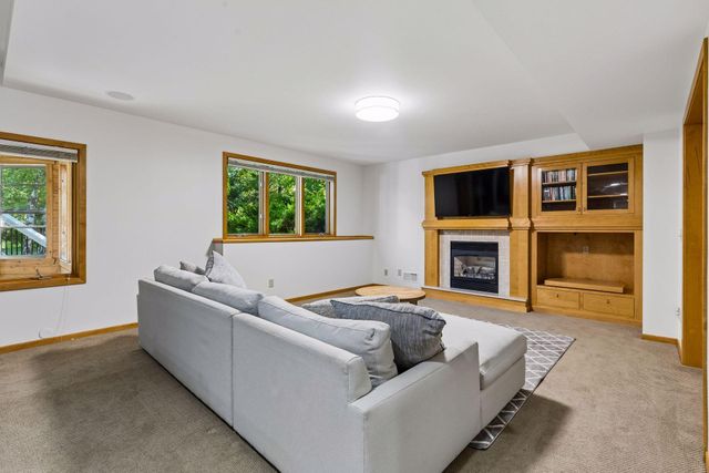 2260 Fieldstone Place, Maple Plain, MN 55359
