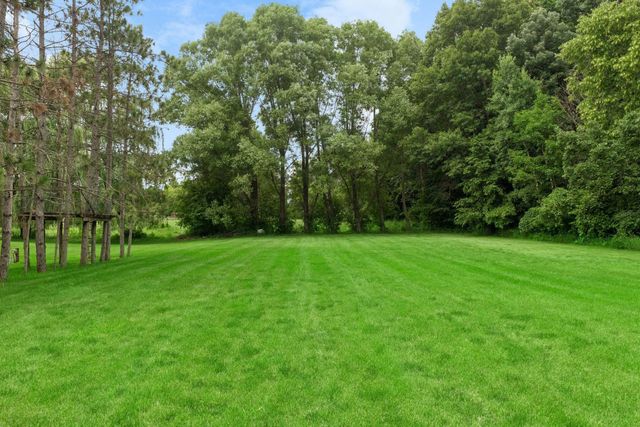 2260 Fieldstone Place, Maple Plain, MN 55359