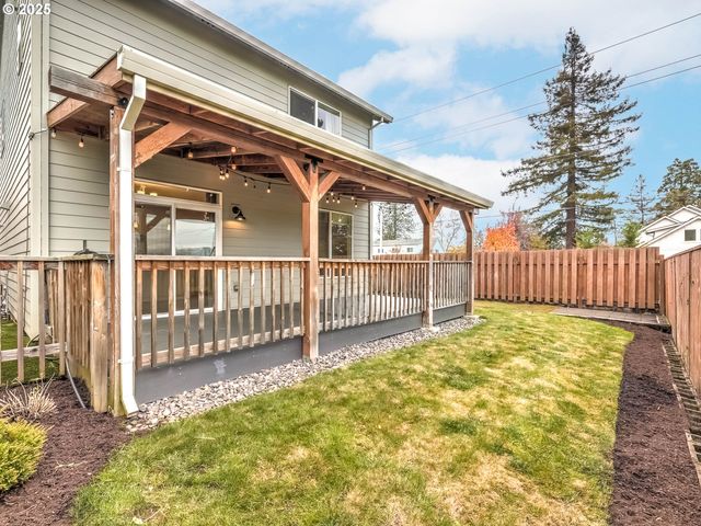 1801 N DANIEL Dr, Newberg, OR 97132