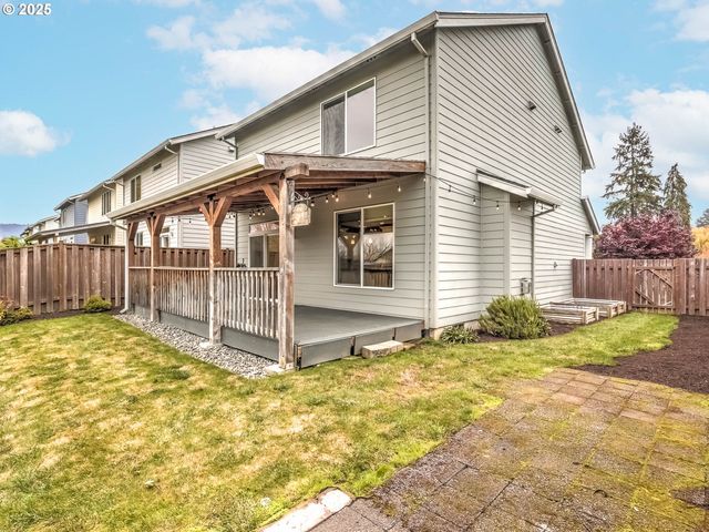 1801 N DANIEL Dr, Newberg, OR 97132