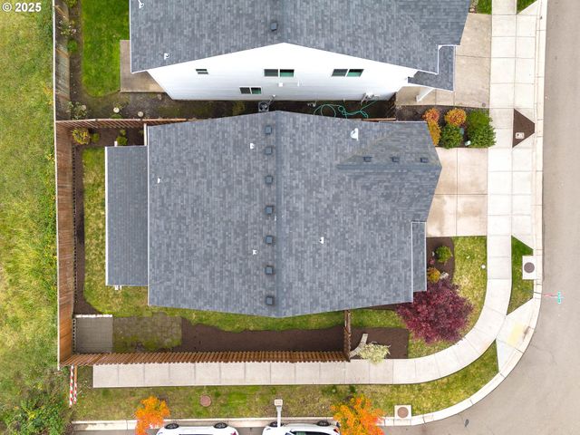 1801 N DANIEL Dr, Newberg, OR 97132