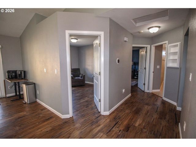 312 S MAGNOLIA St, Cornelius, OR 97113