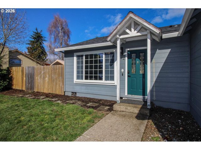 312 S MAGNOLIA St, Cornelius, OR 97113