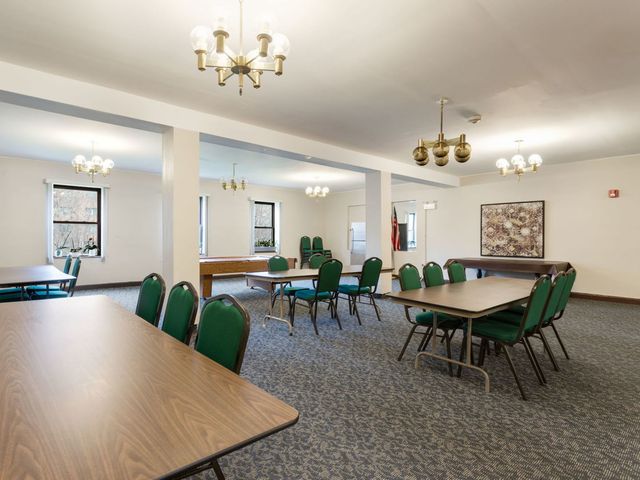 9332 Landings Lane 203D, Des Plaines, IL 60016