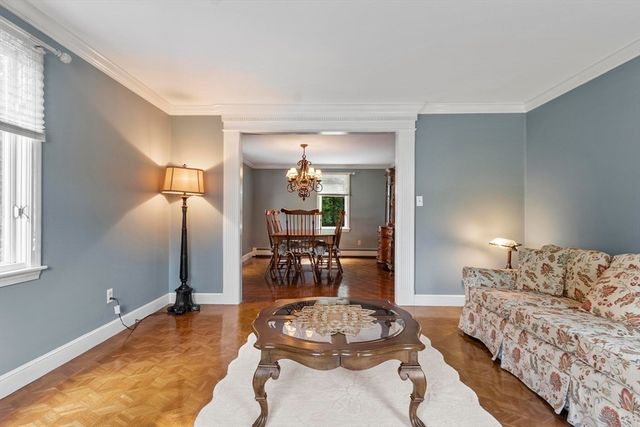 17 Sycamore Drive, Rutland, MA 01543