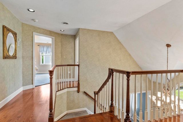 17 Sycamore Drive, Rutland, MA 01543