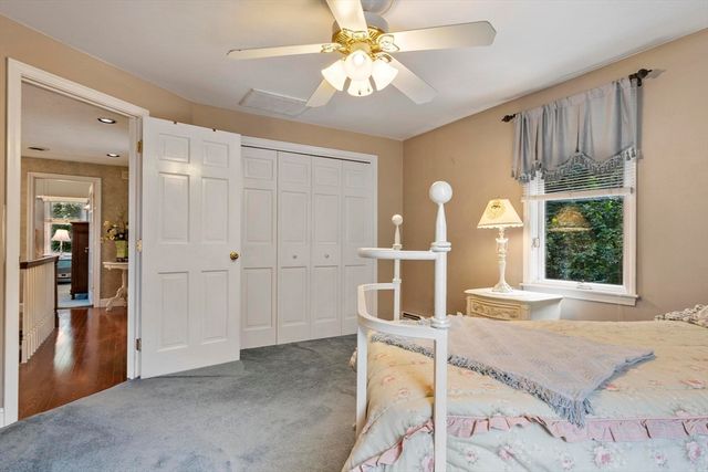 17 Sycamore Drive, Rutland, MA 01543