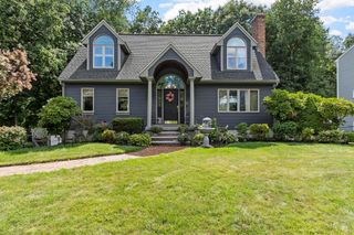 17 Sycamore Drive, Rutland, MA 01543