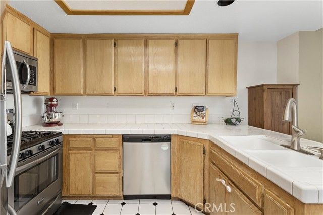 12329 Paradise Lane, Yucaipa, CA 92399