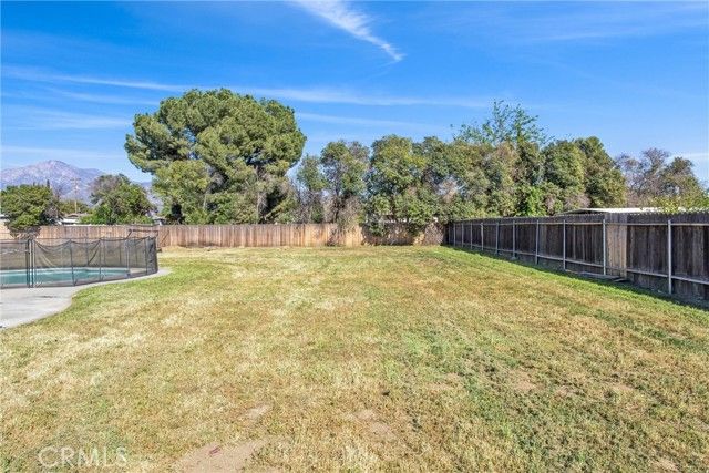 12329 Paradise Lane, Yucaipa, CA 92399