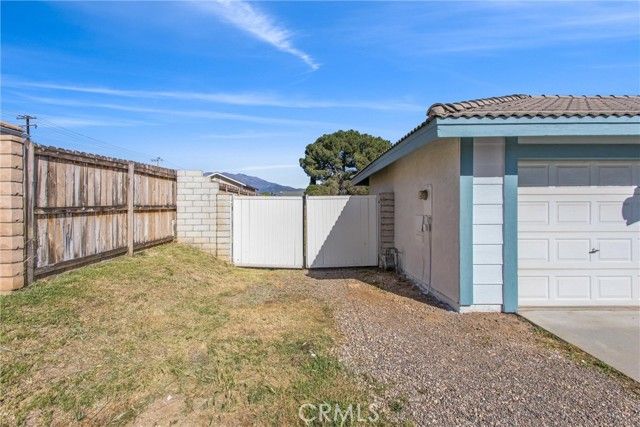 12329 Paradise Lane, Yucaipa, CA 92399