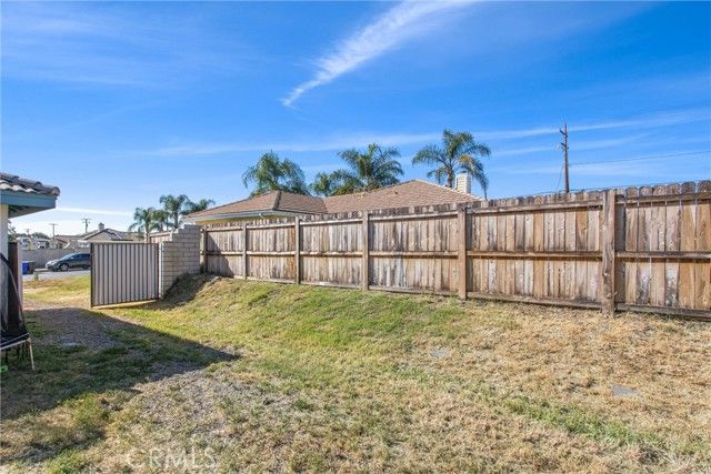 12329 Paradise Lane, Yucaipa, CA 92399