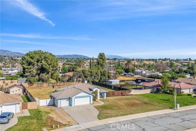 12329 Paradise Lane, Yucaipa, CA 92399
