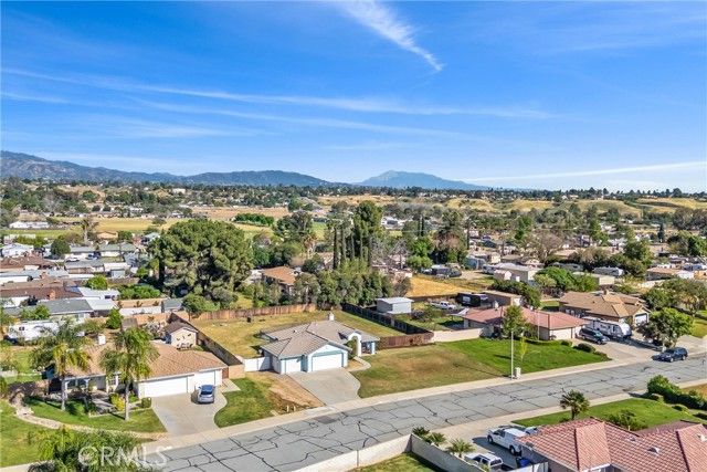 12329 Paradise Lane, Yucaipa, CA 92399