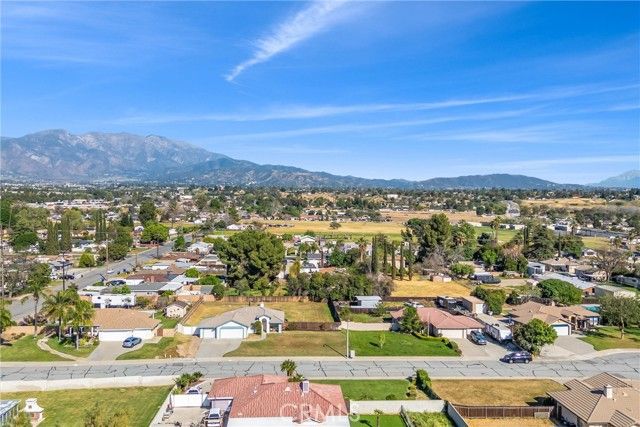 12329 Paradise Lane, Yucaipa, CA 92399